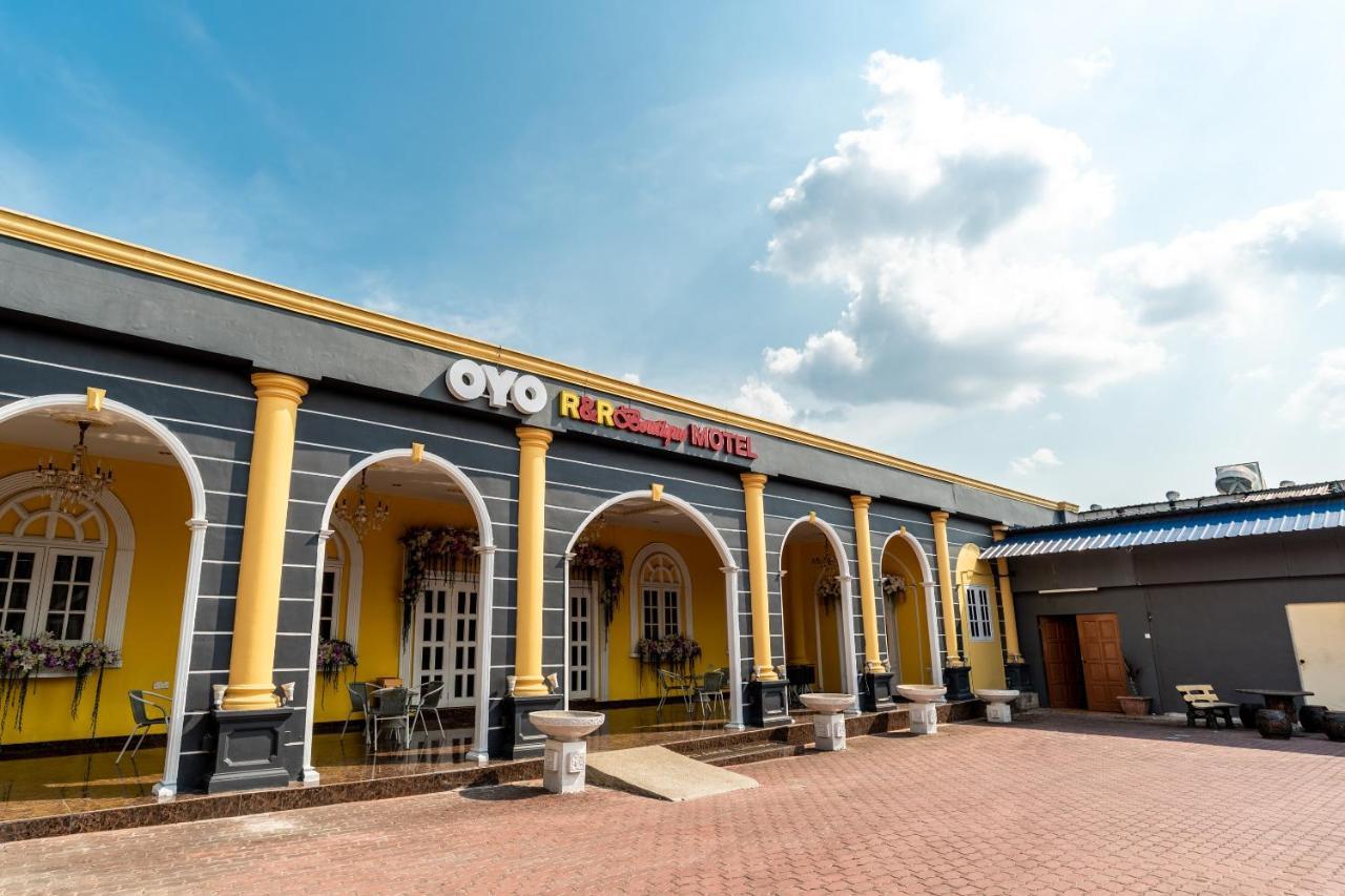 Oyo 1228 R & R Motel Johor Bahru Ngoại thất bức ảnh
